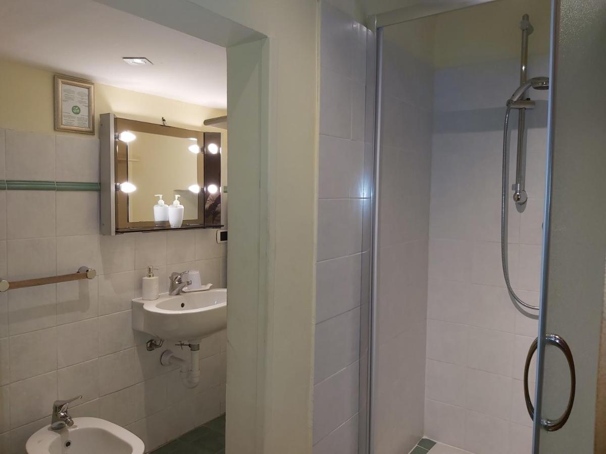 Maè Albenga Suites Bagian luar foto