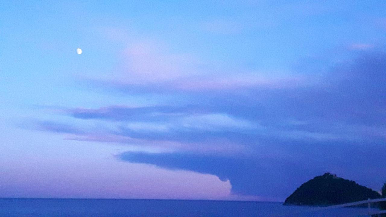 Maè Albenga Suites Bagian luar foto